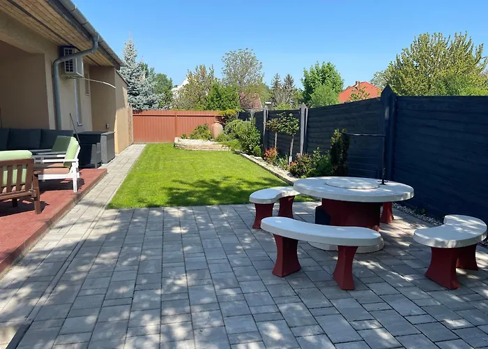 Zen Garden Vendeghaz Шиофок